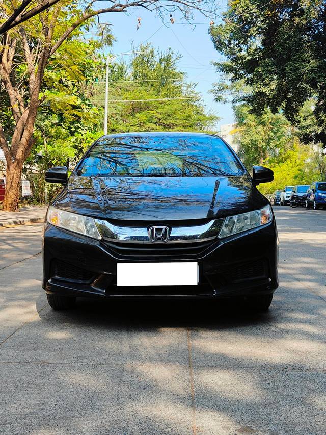 https://images10.gaadi.com/usedcar_image/3800986/original/processed_img2967886__used_car_2967886_1706688016.jpg?imwidth=6400