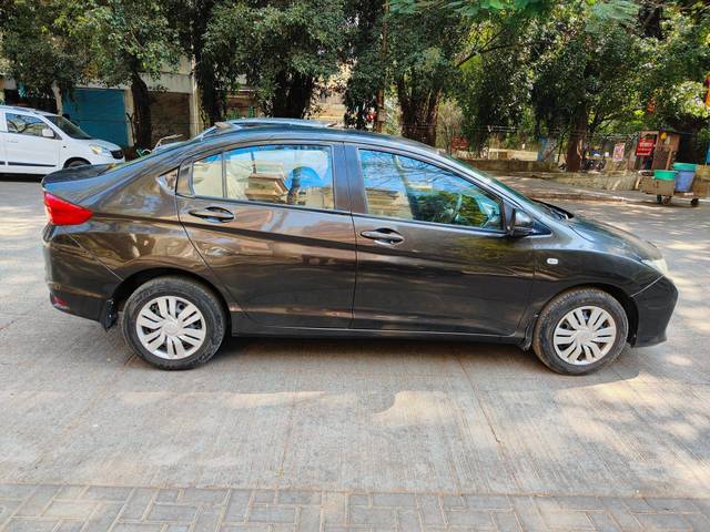 https://images10.gaadi.com/usedcar_image/3800986/original/processed_img2967886__used_car_2967886_1706688022.jpg?imwidth=6401