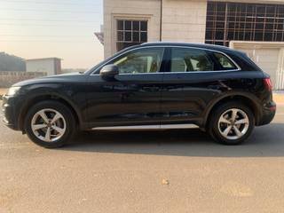 Audi Q7 Price - Images, Colours & Reviews - CarWale