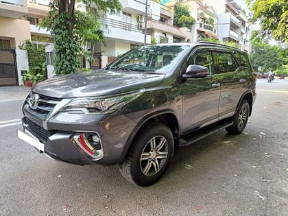 Toyota Fortuner 2.7 2WD AT BSIV