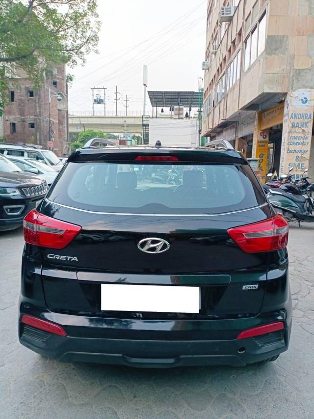 https://images10.gaadi.com/usedcar_image/3816023/original/processed_9f494e82654ead2d26aff201763b3261.jpg?imwidth=6401