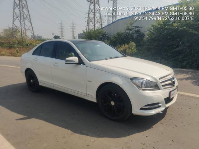 https://images10.gaadi.com/usedcar_image/3817107/original/processed_f8435188b6d9ff5534b0b829fbfaa3fa.jpg?imwidth=6400