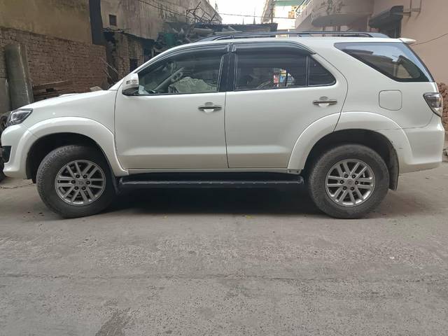 https://images10.gaadi.com/usedcar_image/3817340/original/processed_79a6c98fca0fa779c1fa16152ee13b43.jpg?imwidth=6401