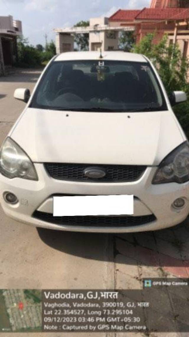 https://images10.gaadi.com/usedcar_image/3819277/original/processed_1dbe4548-2758-49a2-af12-217ef448cb88.jpeg?imwidth=6400