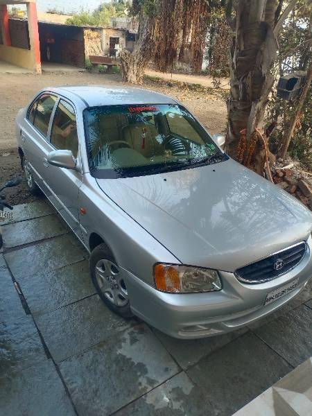 Hyundai accent second on sale hand car