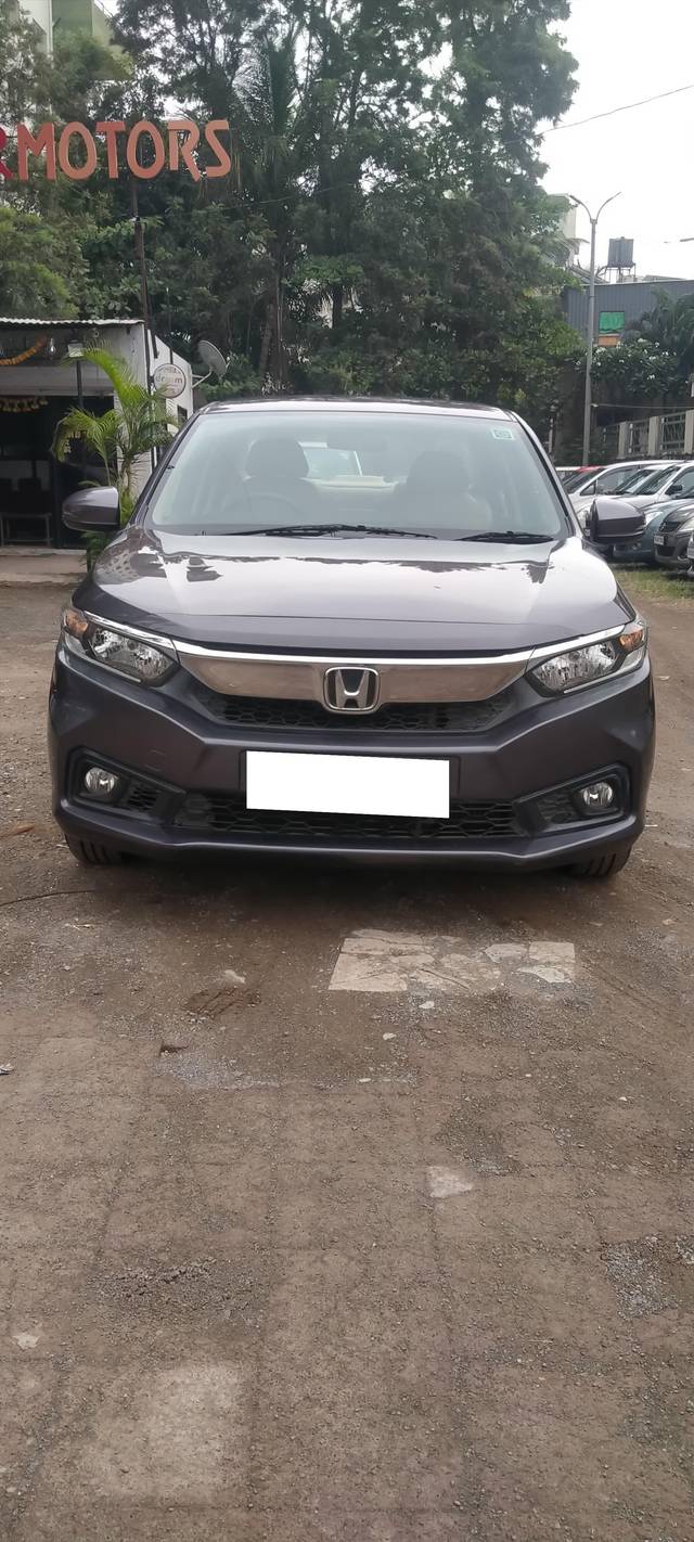 https://images10.gaadi.com/usedcar_image/3823401/original/processed_fa44ac44065167ddc23645591c442615.jpg?imwidth=6400