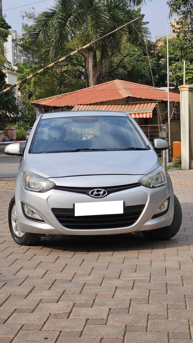 https://images10.gaadi.com/usedcar_image/3823553/original/processed_0782008c592938b0ef3a4285ae2b232a.jpg?imwidth=6402