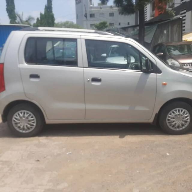 https://images10.gaadi.com/usedcar_image/3823888/original/7a90bb68f2ab0ef03acd4e6b1780074e.jpg?imwidth=6401