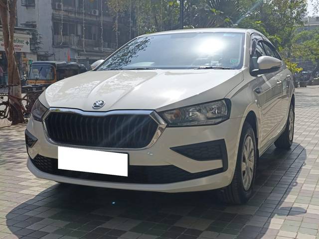 https://images10.gaadi.com/usedcar_image/3825474/original/processed_d10abdbe693eeaabc81c017c8a078f38.jpg?imwidth=6400