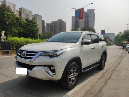Toyota Fortuner 2.8 4WD AT BSIV