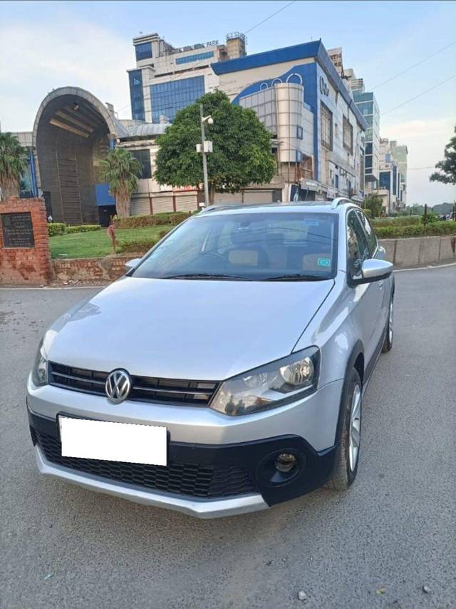 https://images10.gaadi.com/usedcar_image/3826109/original/processed_cf73b13fc812152c2b632391e773ccb1.jpg?imwidth=6400