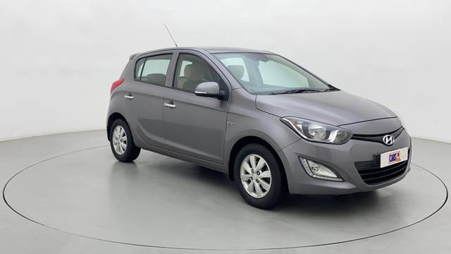 https://images10.gaadi.com/usedcar_image/3836870/original/527db392990a2935d9327d977dd06610.jpg?imwidth=6400