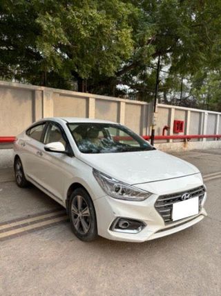 Hyundai Verna 2017-2020 Hyundai Verna VTVT 1.6 SX
