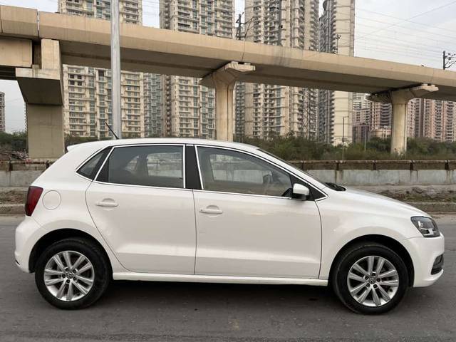 https://images10.gaadi.com/usedcar_image/3841605/original/b6e8c22369d5de37ddc28351faf847e8.jpg?imwidth=6401