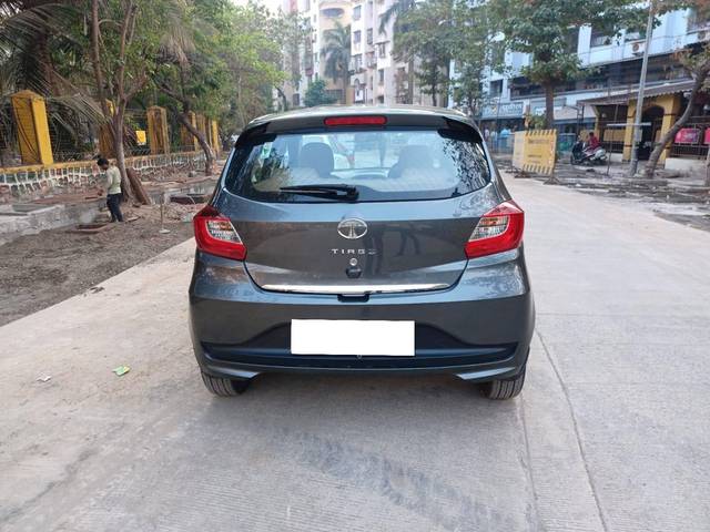 https://images10.gaadi.com/usedcar_image/3845041/original/processed_processed_6e33556a8b924f82ed325cf5b308ad7f.jpeg?imwidth=6402