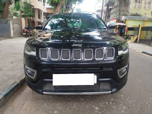 https://images10.gaadi.com/usedcar_image/3850992/original/processed_e3d5d800d546164d8f4cfb7c56a2a722.jpg?imwidth=6400