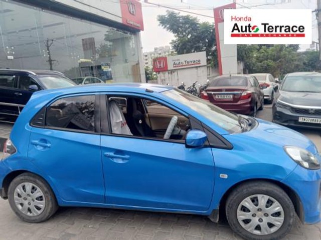 Honda Brio S MT Second-hand 2013 Honda Brio S MT for sale in Vellore-4
