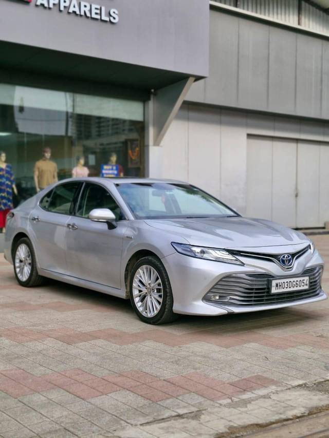 https://images10.gaadi.com/usedcar_image/3859314/original/processed_68f48373f8c8df34eb92c15f7012eacc.jpg?imwidth=6402