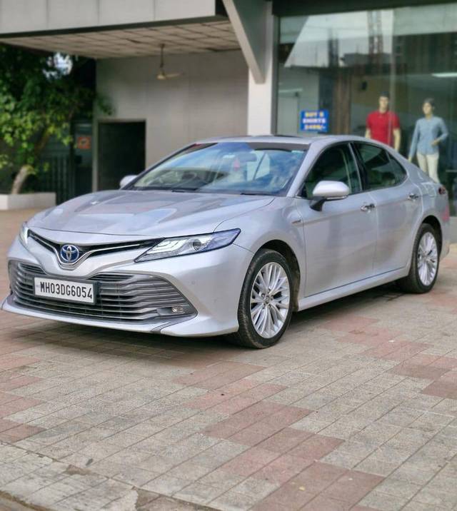 https://images10.gaadi.com/usedcar_image/3859314/original/processed_9658176890dc35f6ef2189b813217c02.jpg?imwidth=6400