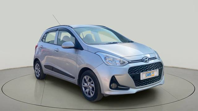 https://images10.gaadi.com/usedcar_image/3886055/original/801bde24769edd447cf03302929335a2.jpg?imwidth=6400