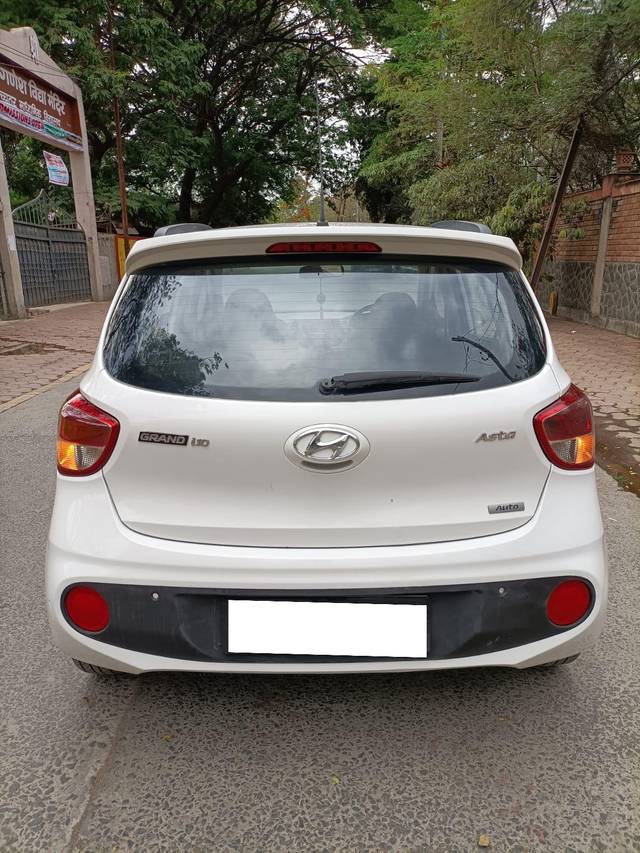 https://images10.gaadi.com/usedcar_image/3886989/original/processed_8cbfe08b9ecea54dcd026ddb4f0f4cf7.jpg?imwidth=6401