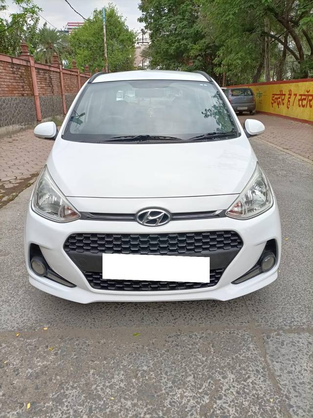 https://images10.gaadi.com/usedcar_image/3886989/original/processed_de6f7cfd5d3d5fab7a23fee5c2bd8484.jpg?imwidth=6400