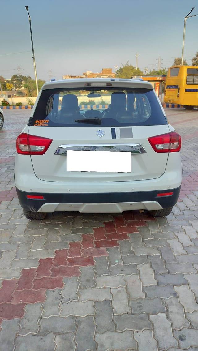 https://images10.gaadi.com/usedcar_image/3887033/original/processed_46c81bf79a741188b06b384753e4e228.jpg?imwidth=6402