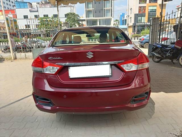 https://images10.gaadi.com/usedcar_image/3887709/original/processed_0691703aa46b5aec0084242eb9e376a0.jpeg?imwidth=6402