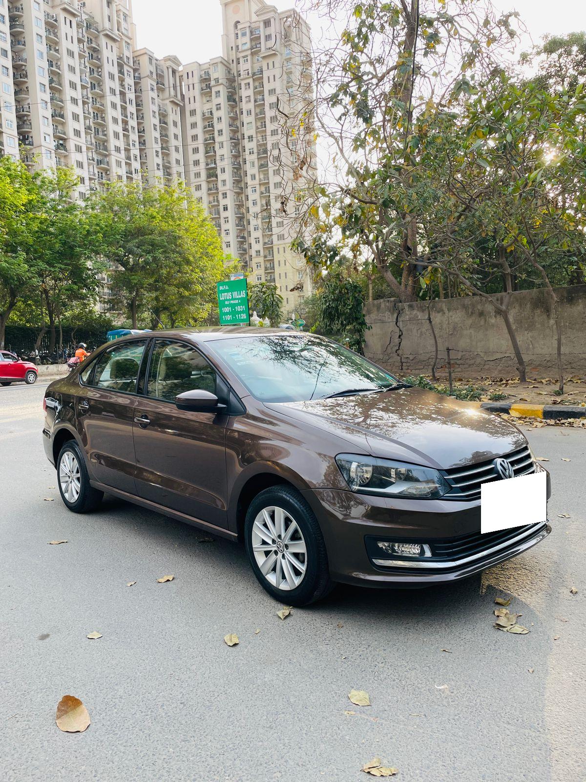 Volkswagen Vento 1.0 TSI Highline Plus On Road Price (Petrol 