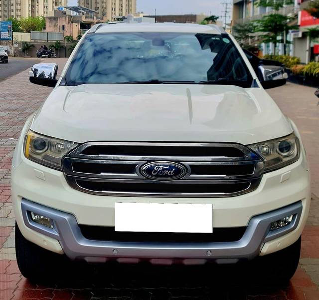 https://images10.gaadi.com/usedcar_image/3897862/original/processed_c1f9295d5548873ab89fba9b89742267.jpg?imwidth=6402