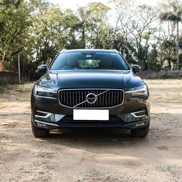 https://images10.gaadi.com/usedcar_image/3901512/original/processed_b8d29b81cb627bf57821ca8ad501abd2.jpg?imwidth=6400