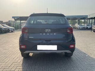 Hyundai Venue 2019-2022 Hyundai Venue S
