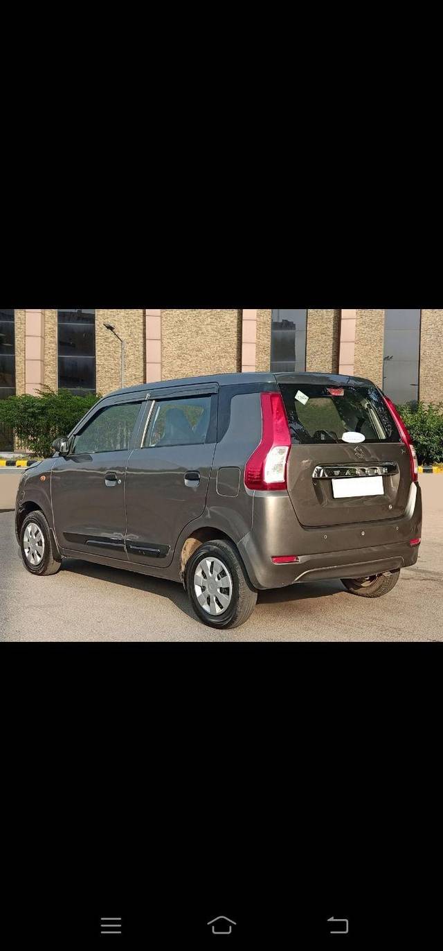 https://images10.gaadi.com/usedcar_image/3906144/original/processed_cb4fd0ec5db31adb9cd421e9c180f1ac.jpg?imwidth=6402