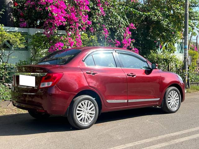 https://images10.gaadi.com/usedcar_image/3906707/original/processed_20b7ac8cbb90bc22d8b7bb4209b5d96e.jpg?imwidth=6401