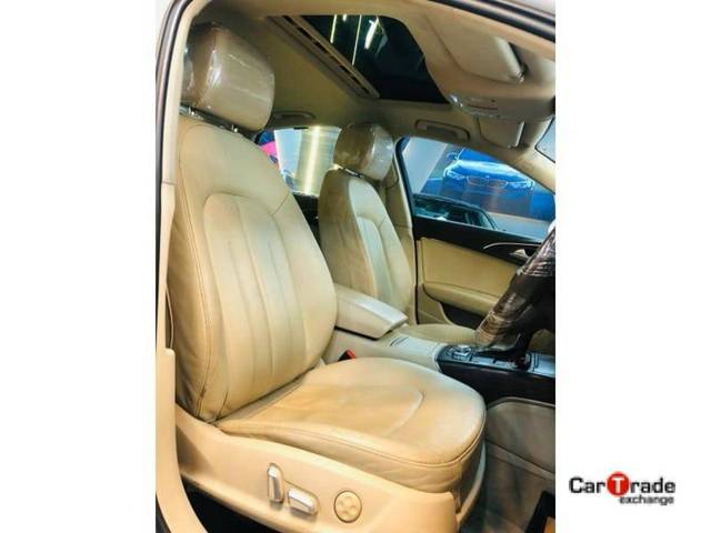 https://images10.gaadi.com/usedcar_image/3908240/original/43d0ef4a5fe87982aba23cb2766b9411.jpg?imwidth=6402