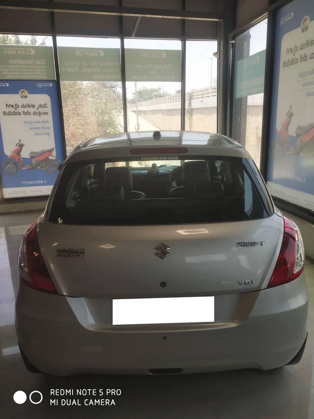 https://images10.gaadi.com/usedcar_image/3909135/original/processed_02d04d63af85a1b2011e57692151bb63.jpg?imwidth=6402