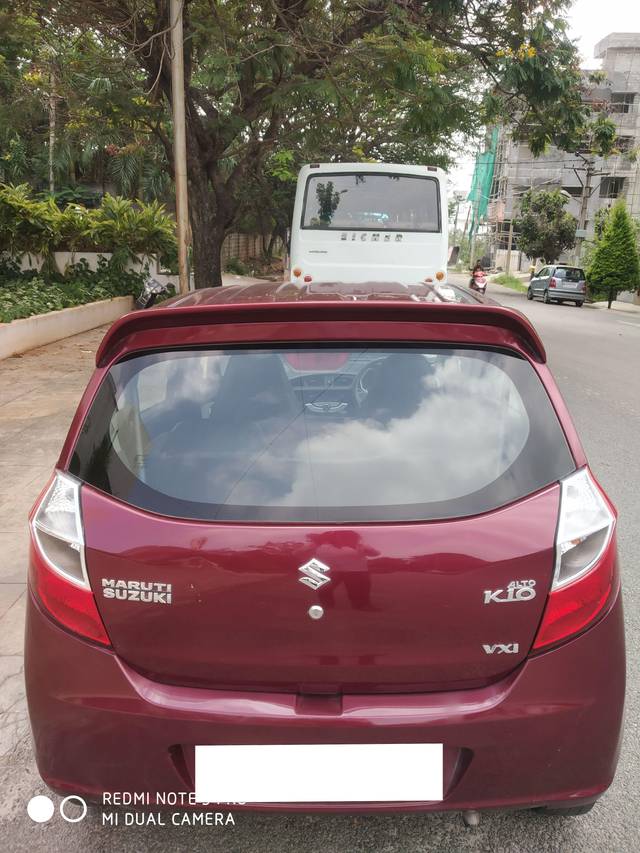 https://images10.gaadi.com/usedcar_image/3909464/original/processed_5bccdf6a00581b8d781bc61a43d40550.jpg?imwidth=6401