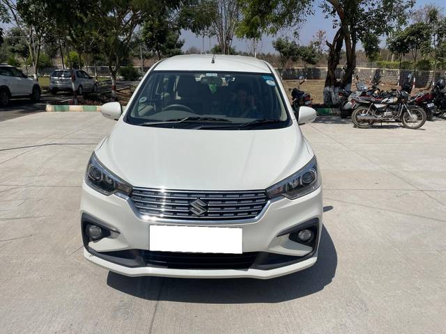 https://images10.gaadi.com/usedcar_image/3909487/original/processed_8331b15795017f9d234ef1beefc51bbb.jpg?imwidth=6402