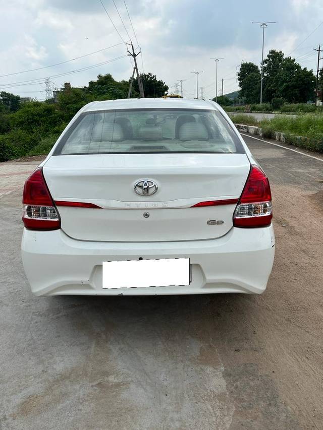 https://images10.gaadi.com/usedcar_image/3909519/original/processed_0d1d1b04c6b1071eea5e2a712bc64e29.jpg?imwidth=6401