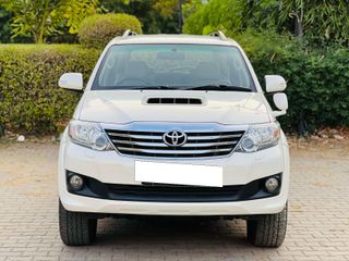 Toyota Fortuner 2011-2016 Toyota Fortuner 4x2 AT