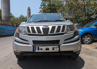 Mahindra XUV500 2011-2015 Mahindra XUV500 W8 2WD