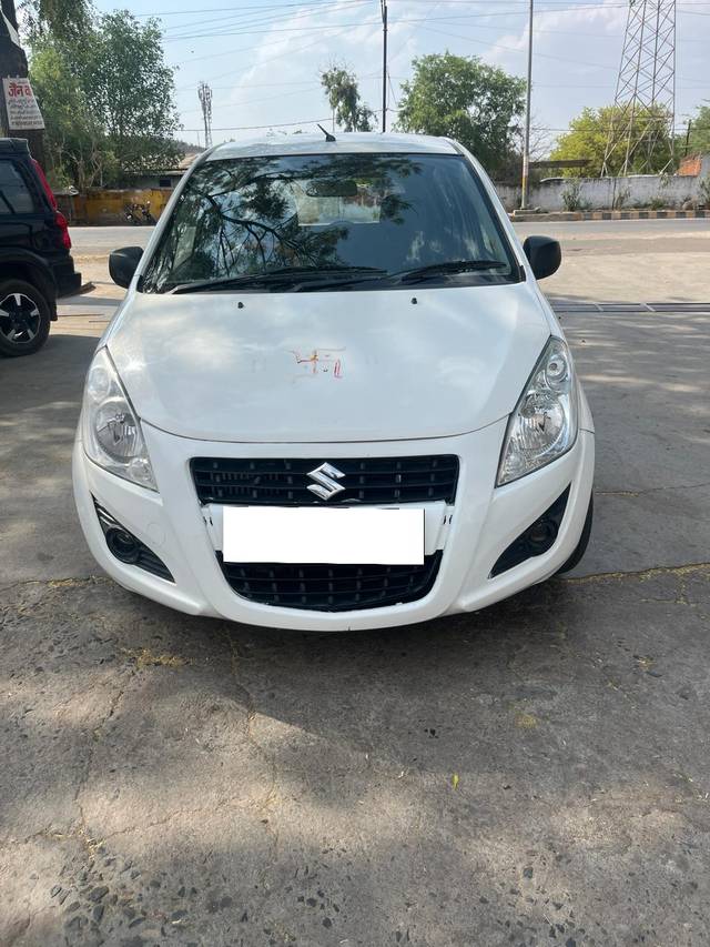 https://images10.gaadi.com/usedcar_image/3920170/original/processed_9c4cb3bbd1015dba2269a258cd2a5ad3.jpg?imwidth=6402