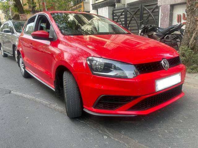 https://images10.gaadi.com/usedcar_image/3920286/original/processed_7d4cc0cc1deb213d720d7034e518b30a.jpg?imwidth=6400