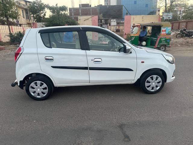 https://images10.gaadi.com/usedcar_image/3921192/original/processed_74ba4e9abf3fa7fdb9bf29e9c4a31f4f.jpg?imwidth=6402