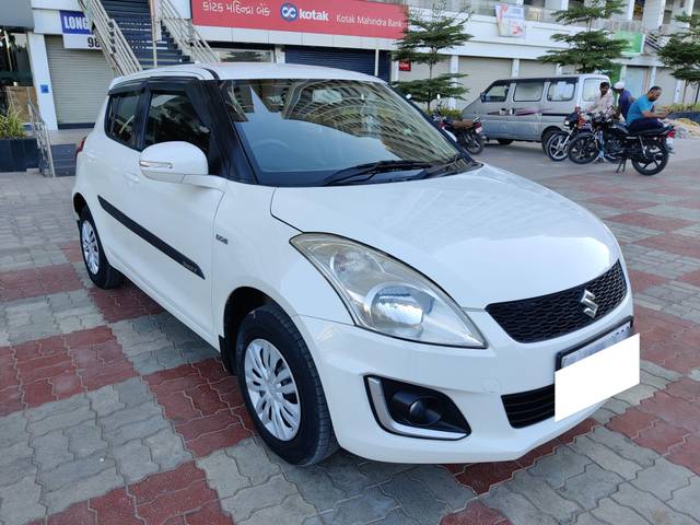 https://images10.gaadi.com/usedcar_image/3925648/original/processed_8fd7a22e26d9796444fdff1d1380da16.jpg?imwidth=6401