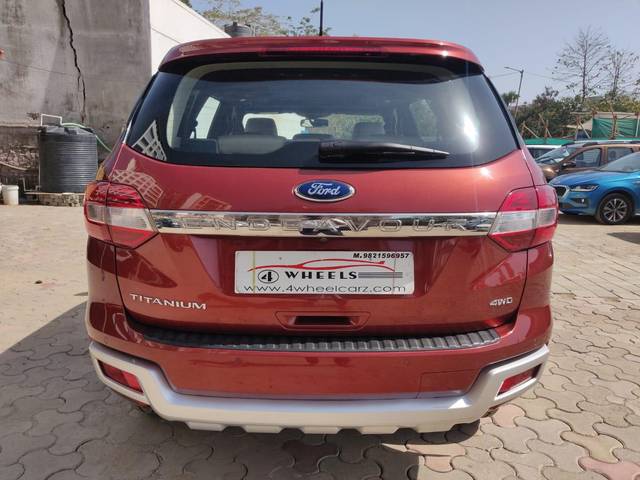 https://images10.gaadi.com/usedcar_image/3932211/original/processed_4981608795ab36e424cb1cfb772b5429.jpeg?imwidth=6402