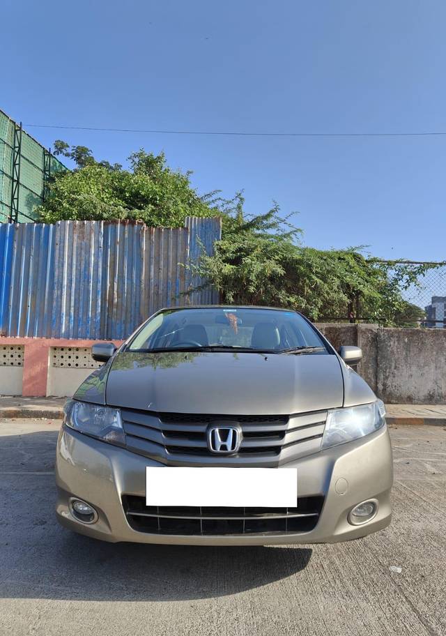 https://images10.gaadi.com/usedcar_image/3933966/original/processed_65d00d894f11c552da59ae4b252f6ace.jpg?imwidth=6400