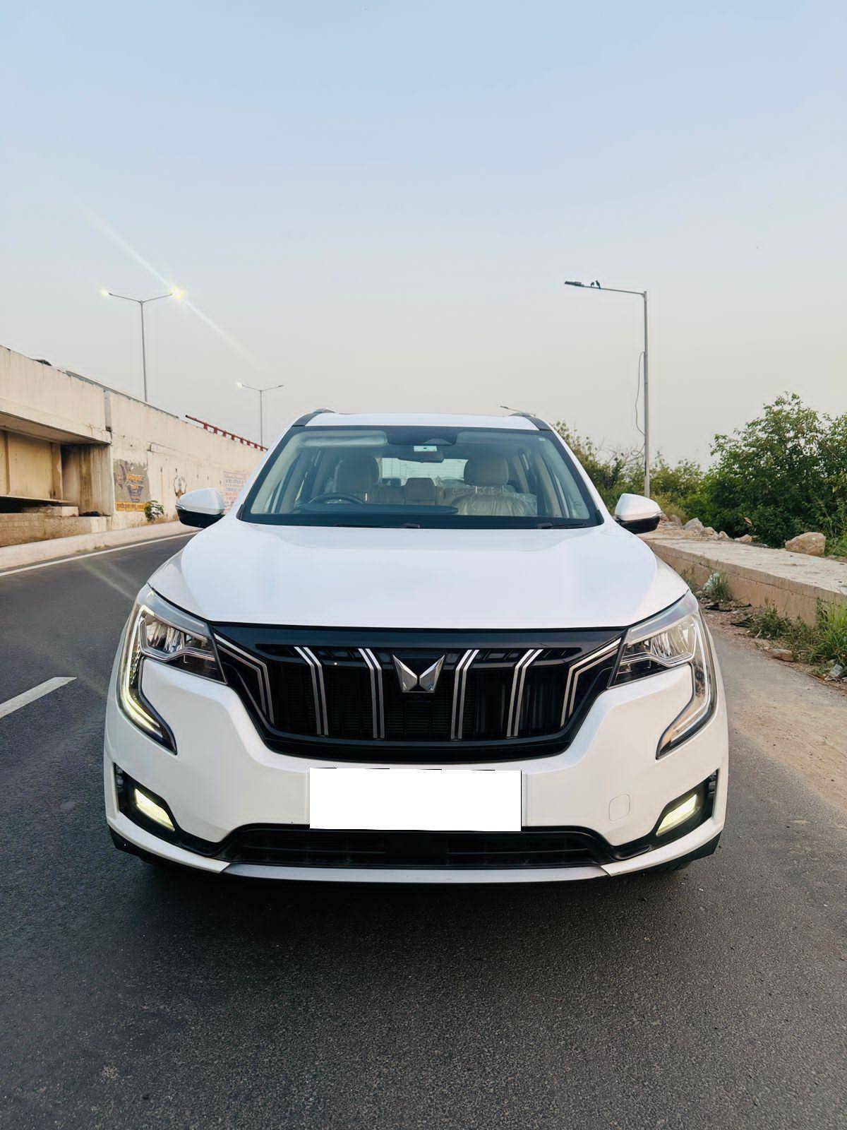 Mahindra XUV700 Price in New Delhi - May 2024 On Road Price of XUV700