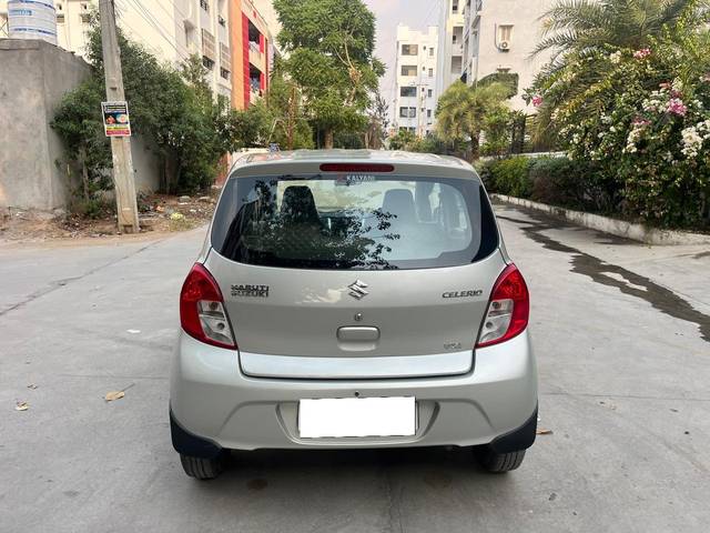 https://images10.gaadi.com/usedcar_image/3935212/original/processed_6c0ad525ecbf863413012ae9828ede81.jpg?imwidth=6402