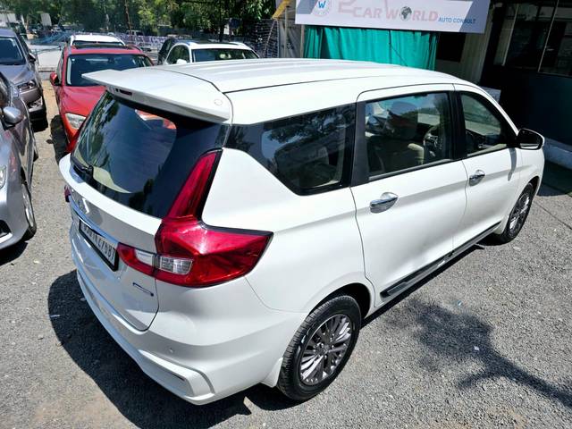 https://images10.gaadi.com/usedcar_image/3936024/original/processed_c969559e0035cf8a98b4bc0a456abdbe.jpeg?imwidth=6402